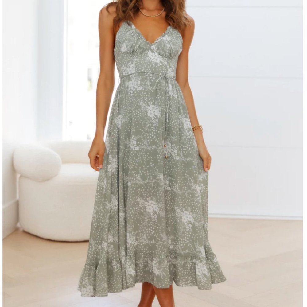 Floral Midi Dress - sage green - size S - never worn, tags on.
